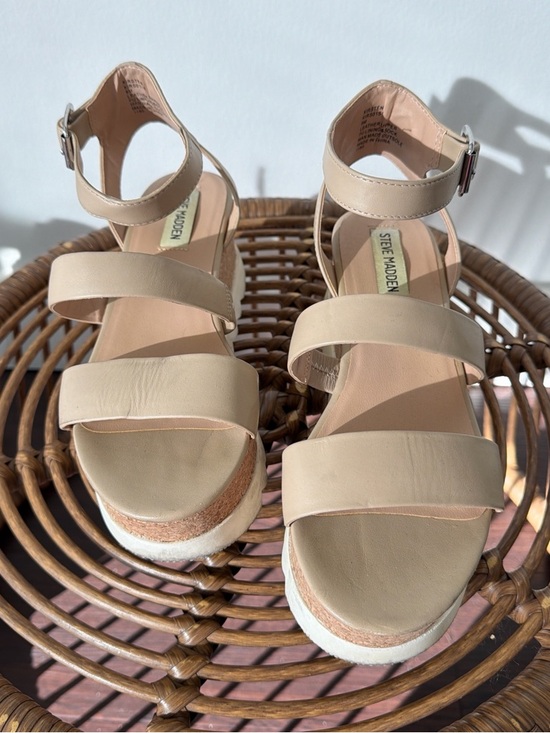 Steve Madden Beige Cork Platform Sandals - Picture 4 of 7